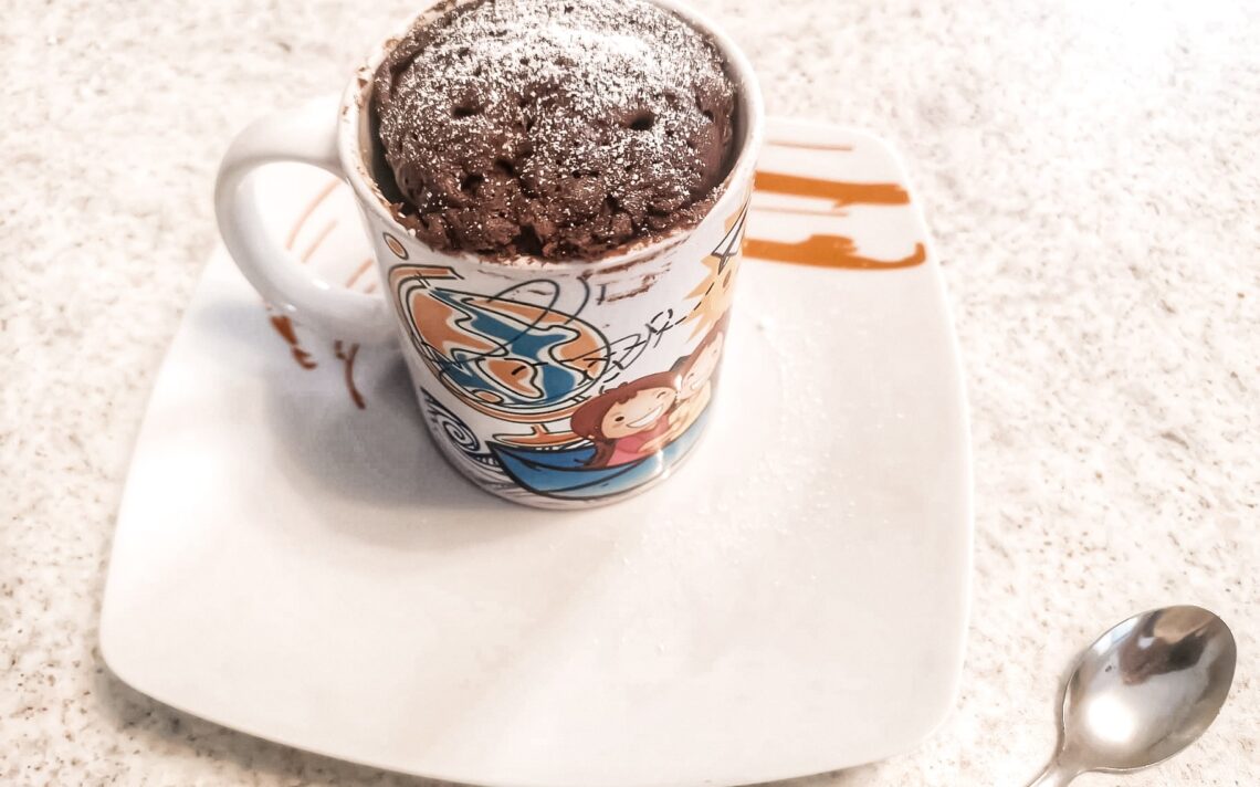torta in tazza senza glutine al microonde
