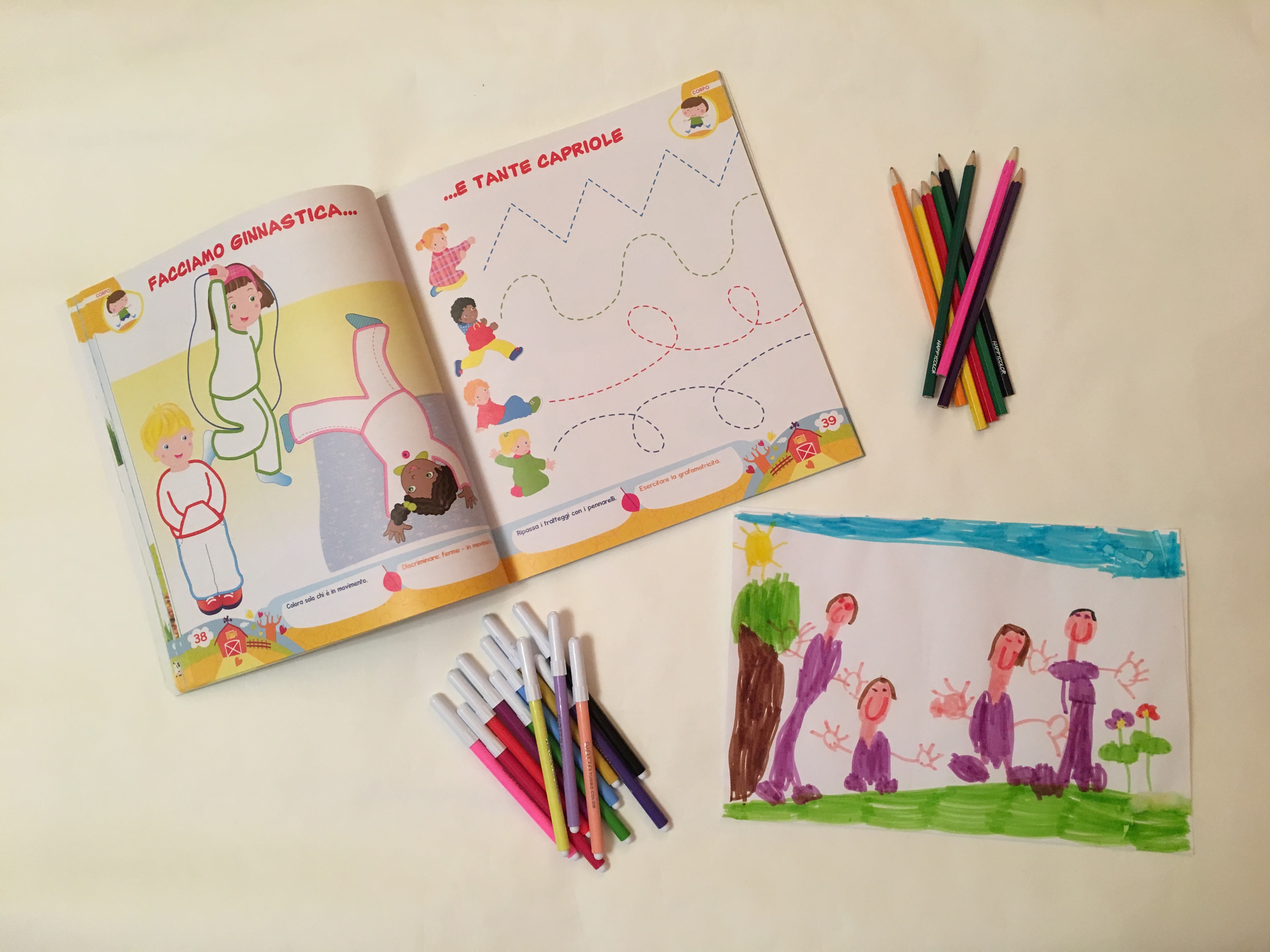 bagaglio-a-mano-bambini-libro-attivita-colori-mammainviaggio