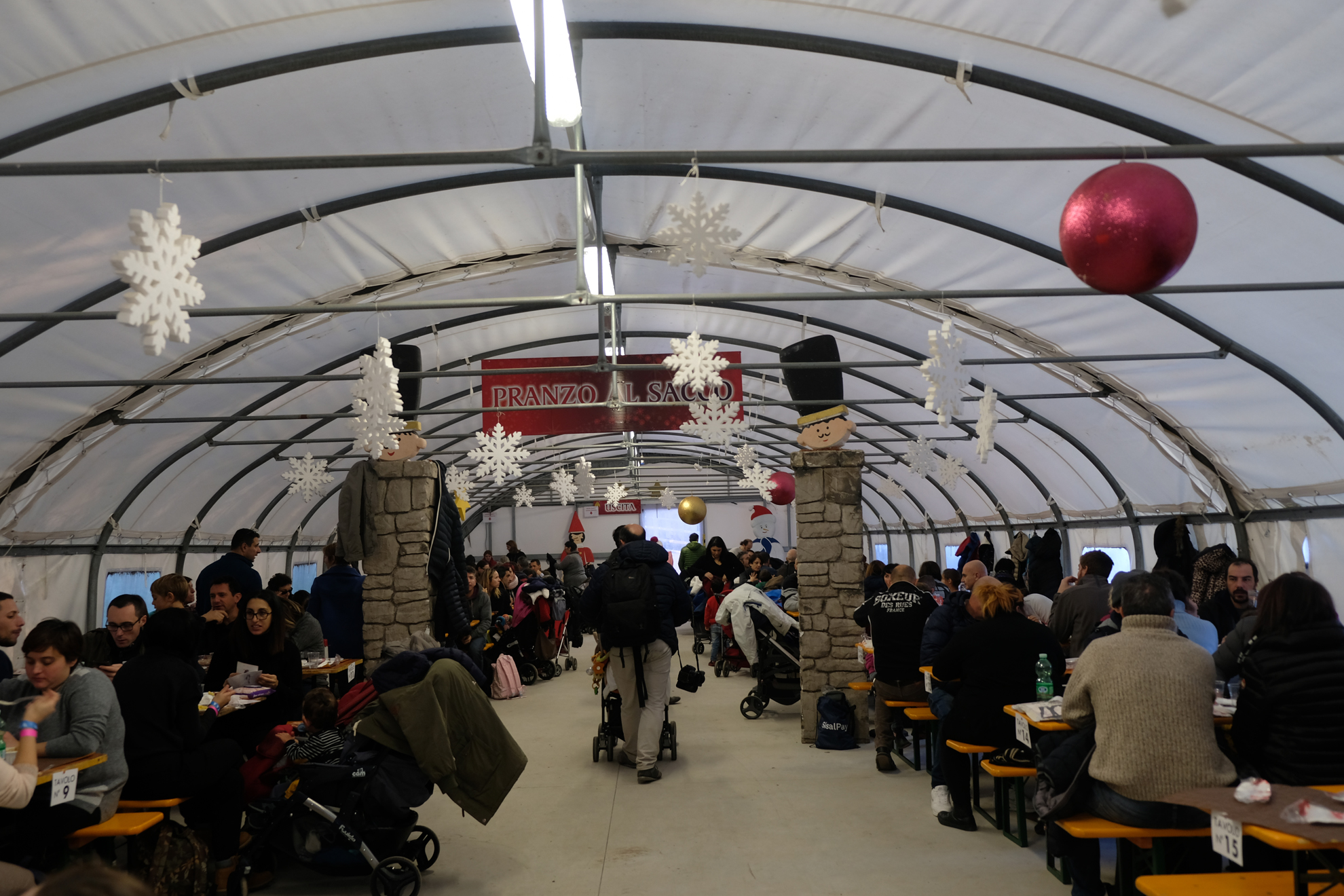 Grotta di Babbo Natale Pranzo al Sacco MammaInViaggio