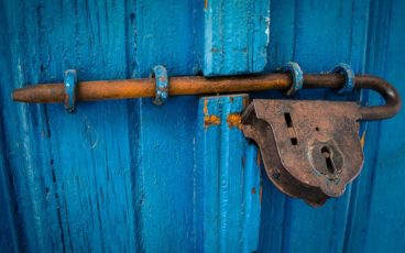 Porta chiusa MammaInViaggio