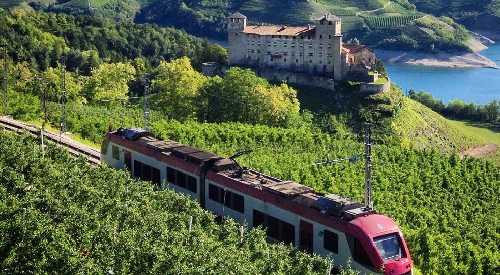 trenino dei castelli Trento Val di non