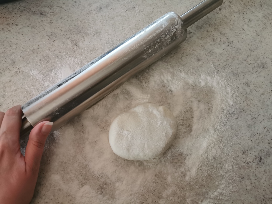 Piadina senza glutine mattarello