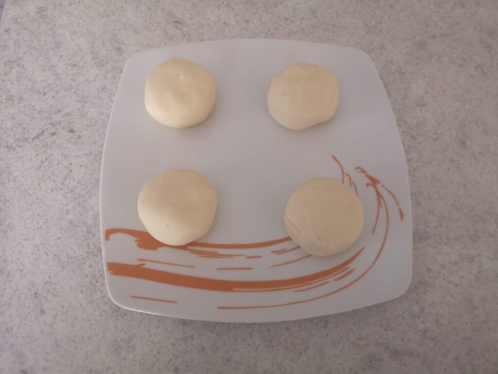 Crescia sfogliata panetti