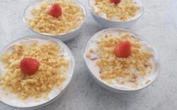 torta di panna e fragole