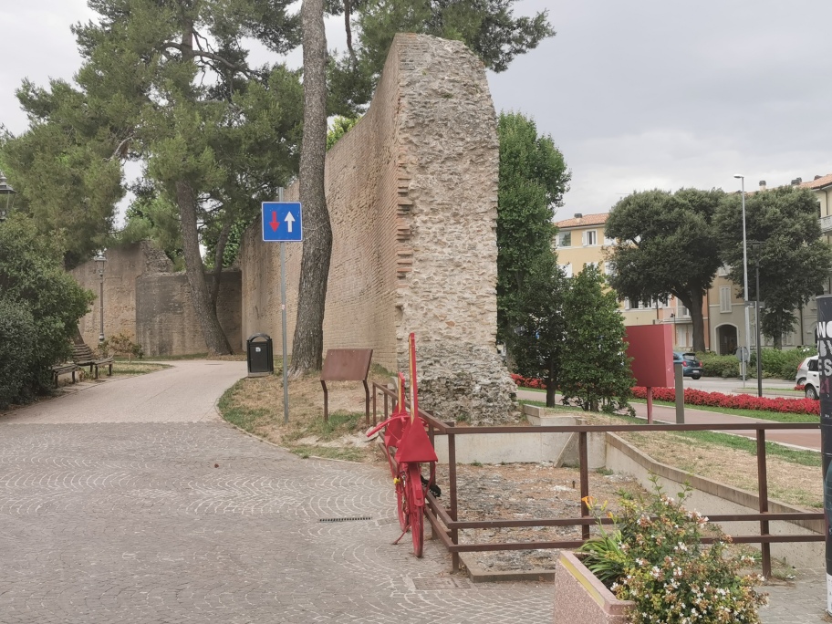 Fano Mura romane