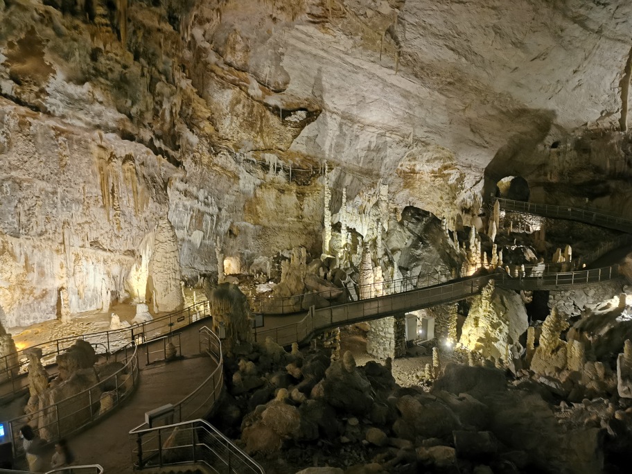 Grotte di Frasassi visita