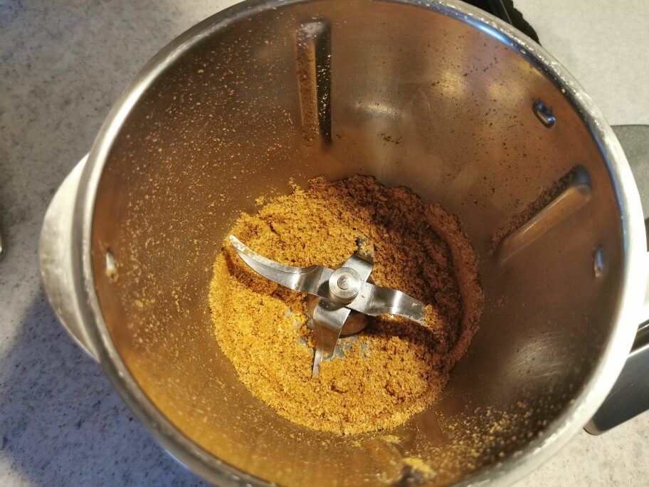farina di mandorle e nocciole