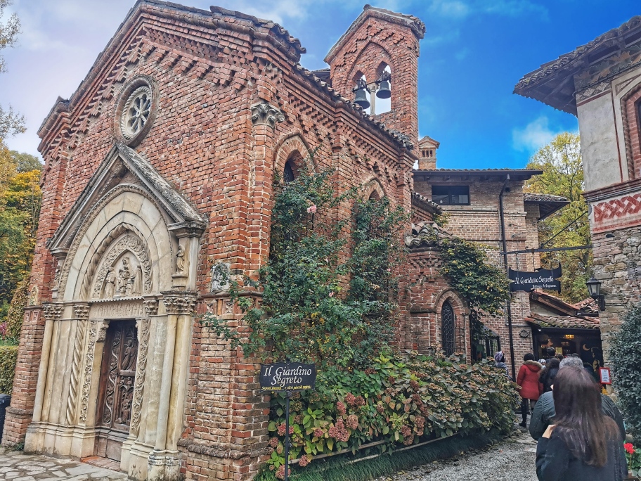 Grazzano Visconti Chiesa gotica