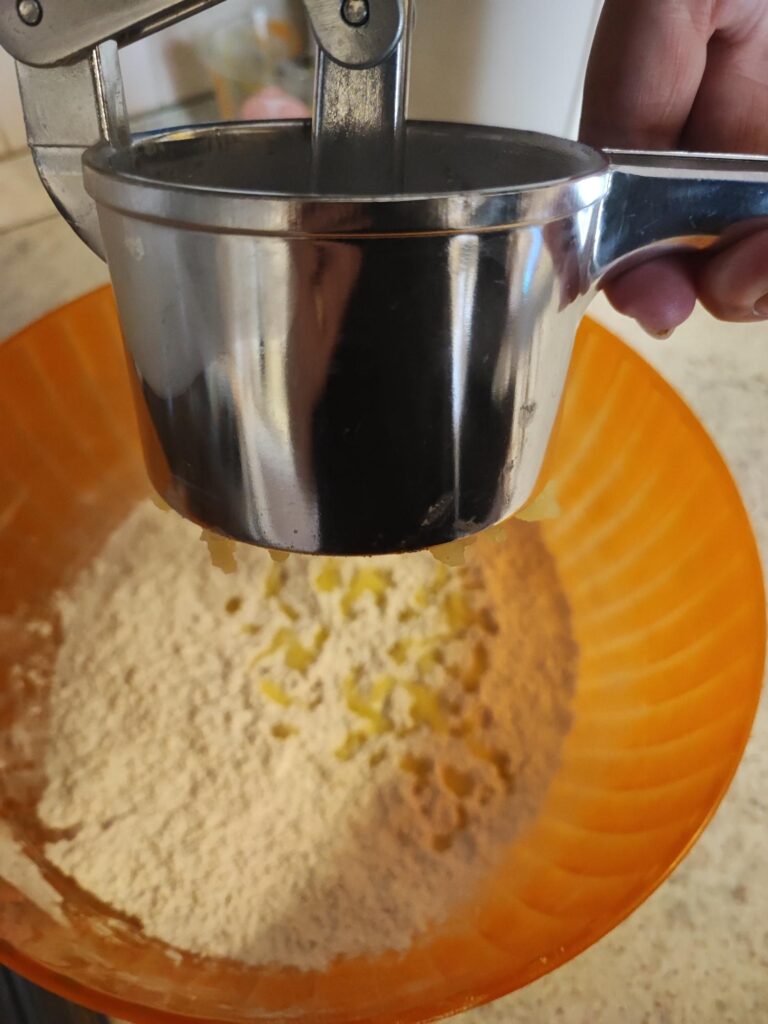 Focaccine in padella senza glutine impasto