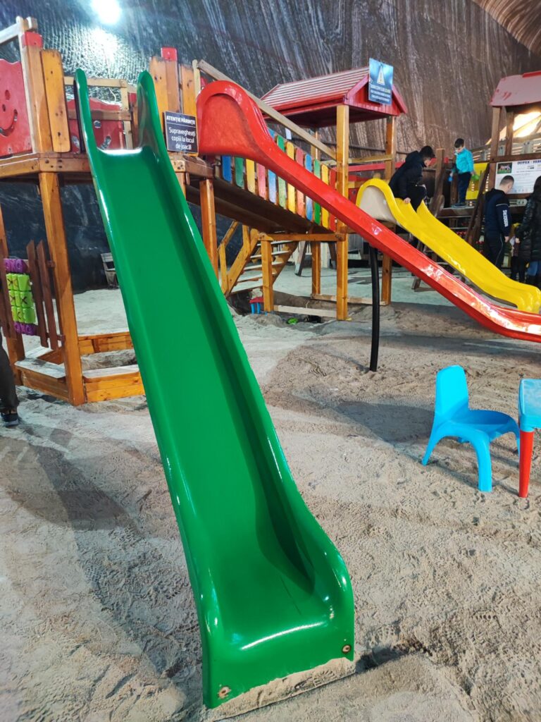 Salina turda parco giochi