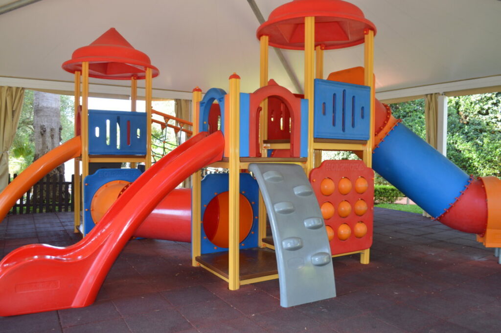 Villaggio BLu Marine parco giochi coperto