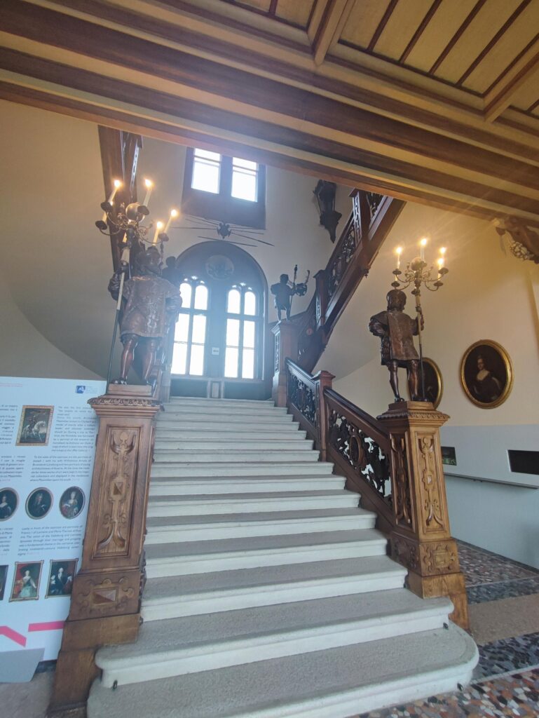 Castello Miramare scala