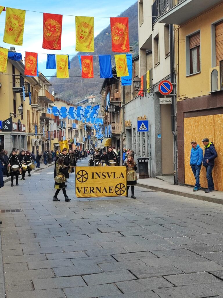 Carnevale Pont Saint Martin Insulae