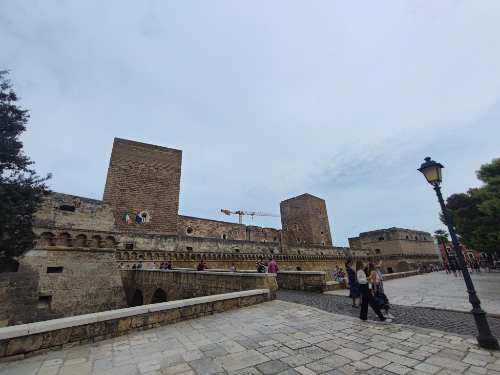 bari castello normanno svevo
