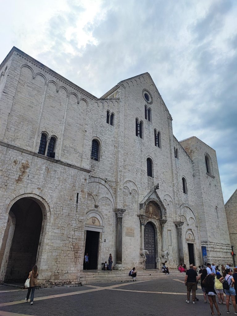 basilica di san nicola bari