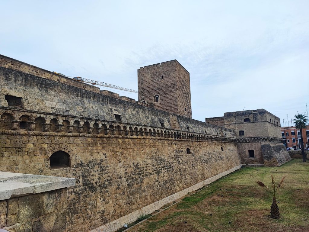 castello normanno svevo bari