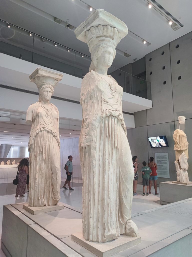 museo acropoli cariatidi