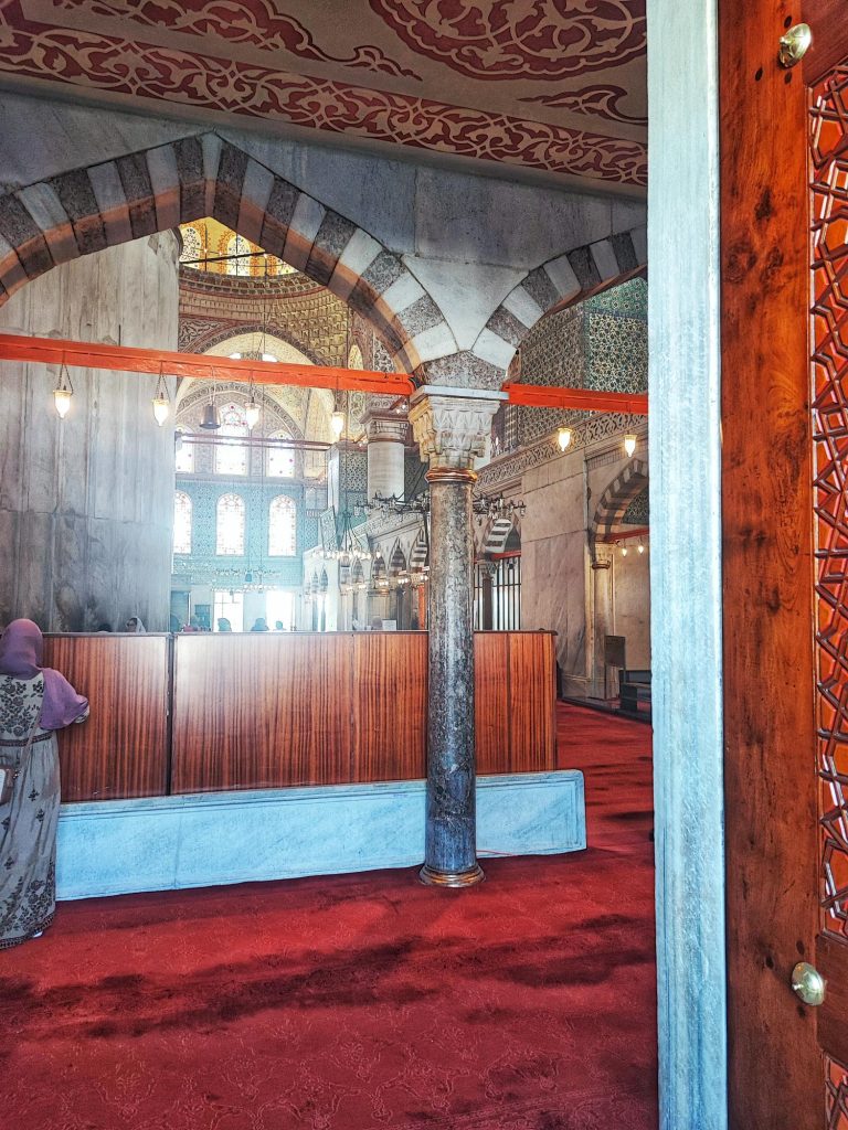 moschea blu interno