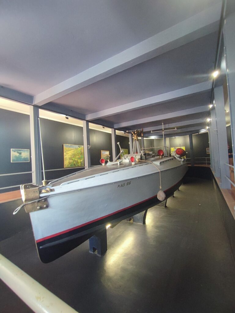 Il Vittoriale Mas 96