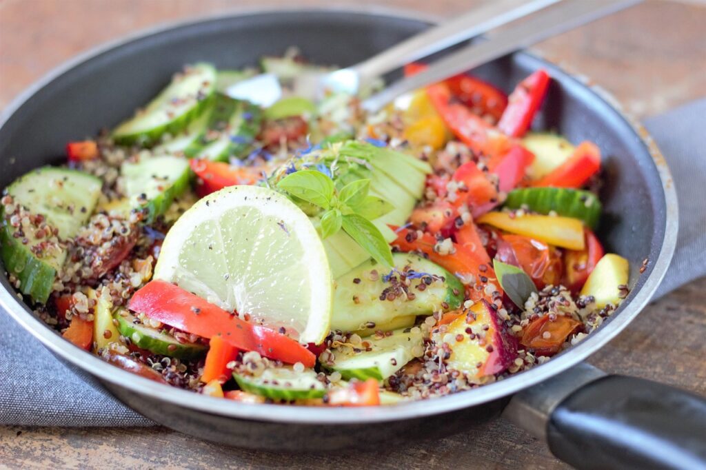 ricette estive senza glutine quinoa insalata