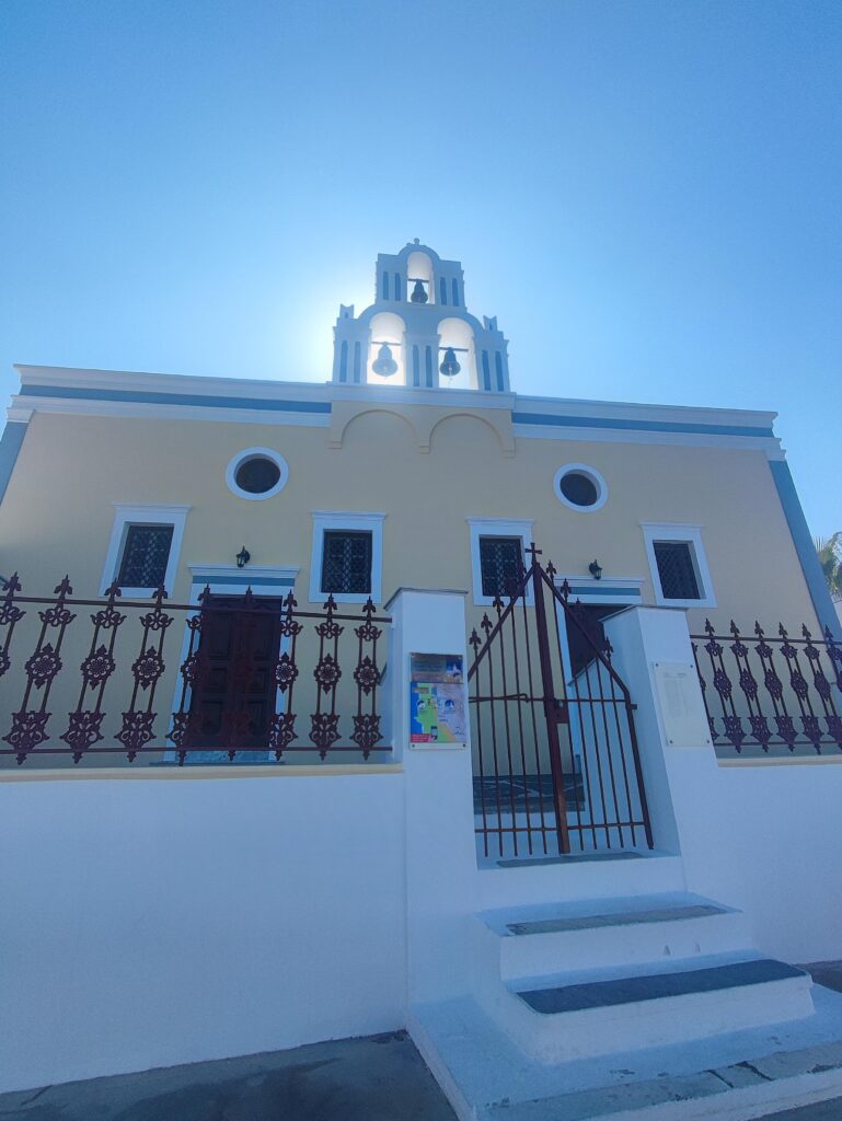 Chesa delle tre campane fira