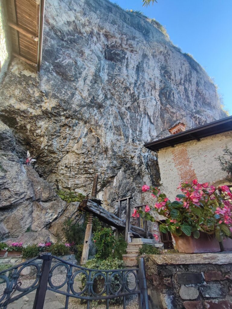 Eremo santa caterina Lago maggiore