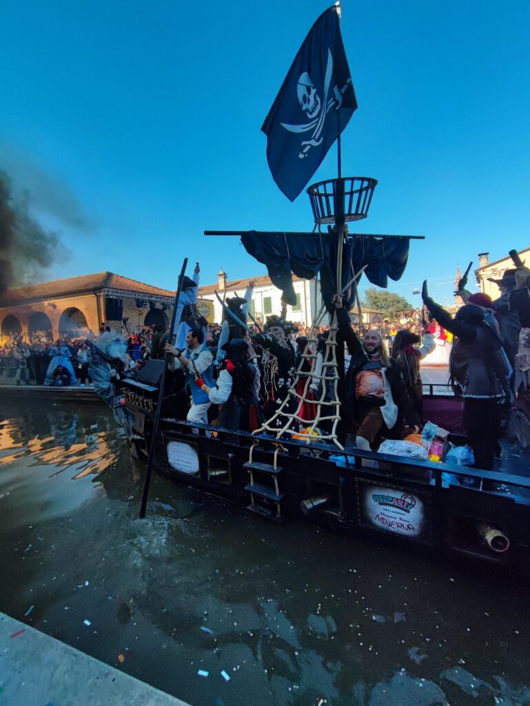 Carnevale di Comacchio barche
