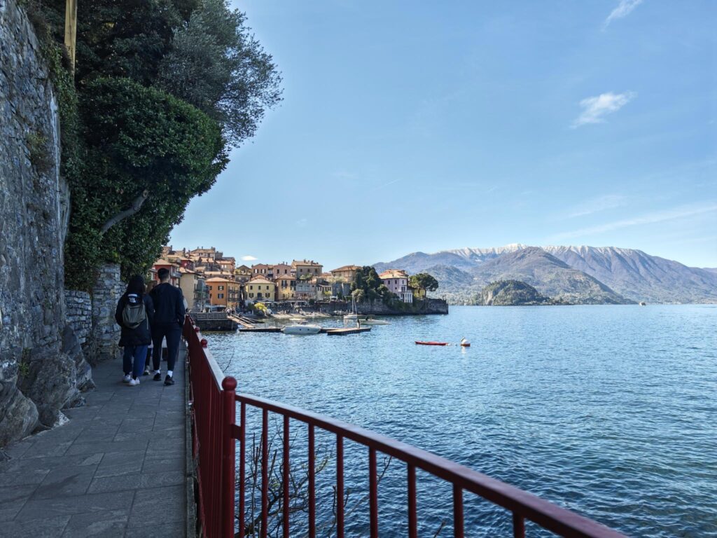 Passeggiata degli innamorati varenna