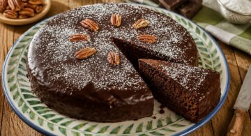 Torta al cioccolato con noci pecan